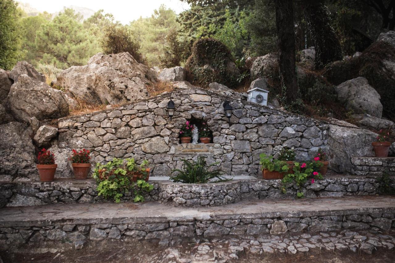 Camping Tajorodillo Grazalema Εξωτερικό φωτογραφία